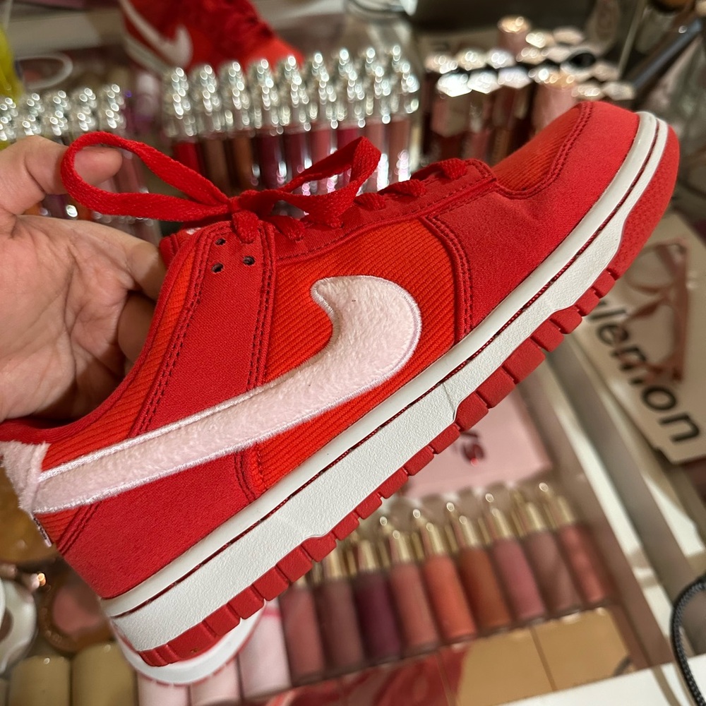 Nike Dunks Curdoroy Valentines 2024